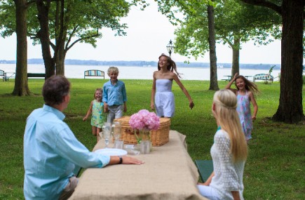 Family picnic in Talbot County.